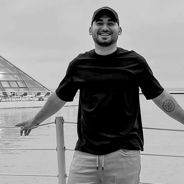 Daniel, fundador de desarrollatuweb.cl